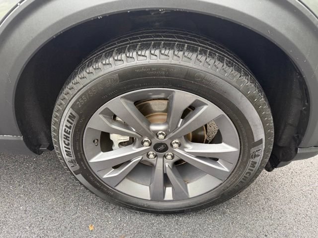 Certified 2023 Ford Explorer XLT w/ Equipment Group 202A AWD/4WD image 11