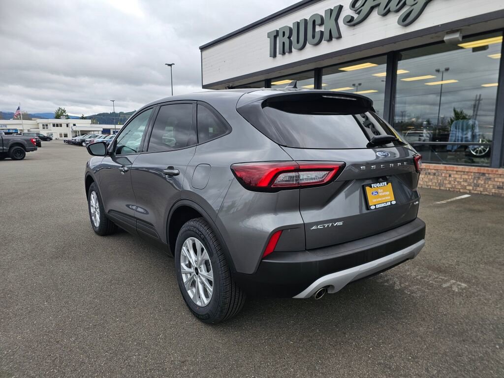 Certified 2025 Ford Escape Active AWD/4WD image 9