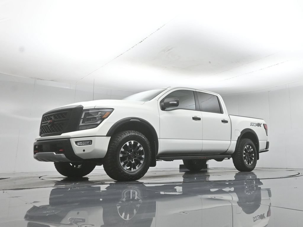 Used 2021 Nissan Titan PRO-4X w/ Pro-4x Convenience Package AWD/4WD image 46