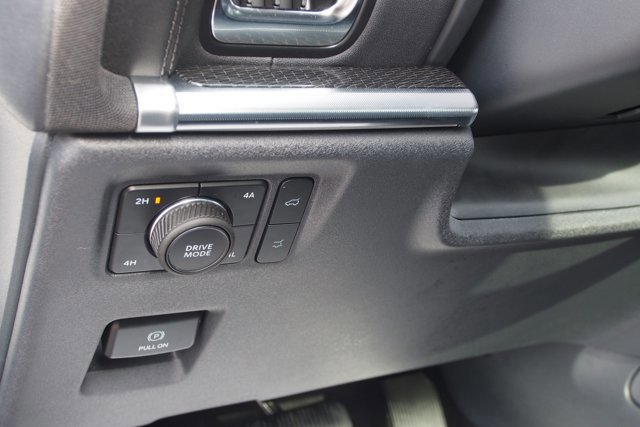 Certified 2025 Ford Expedition Max Platinum w/ Stealth Performance Package image 25