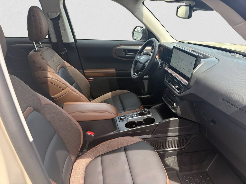 Certified 2025 Ford Bronco Sport Outer Banks w/ Outer Banks Tech Package+ AWD/4WD image 15