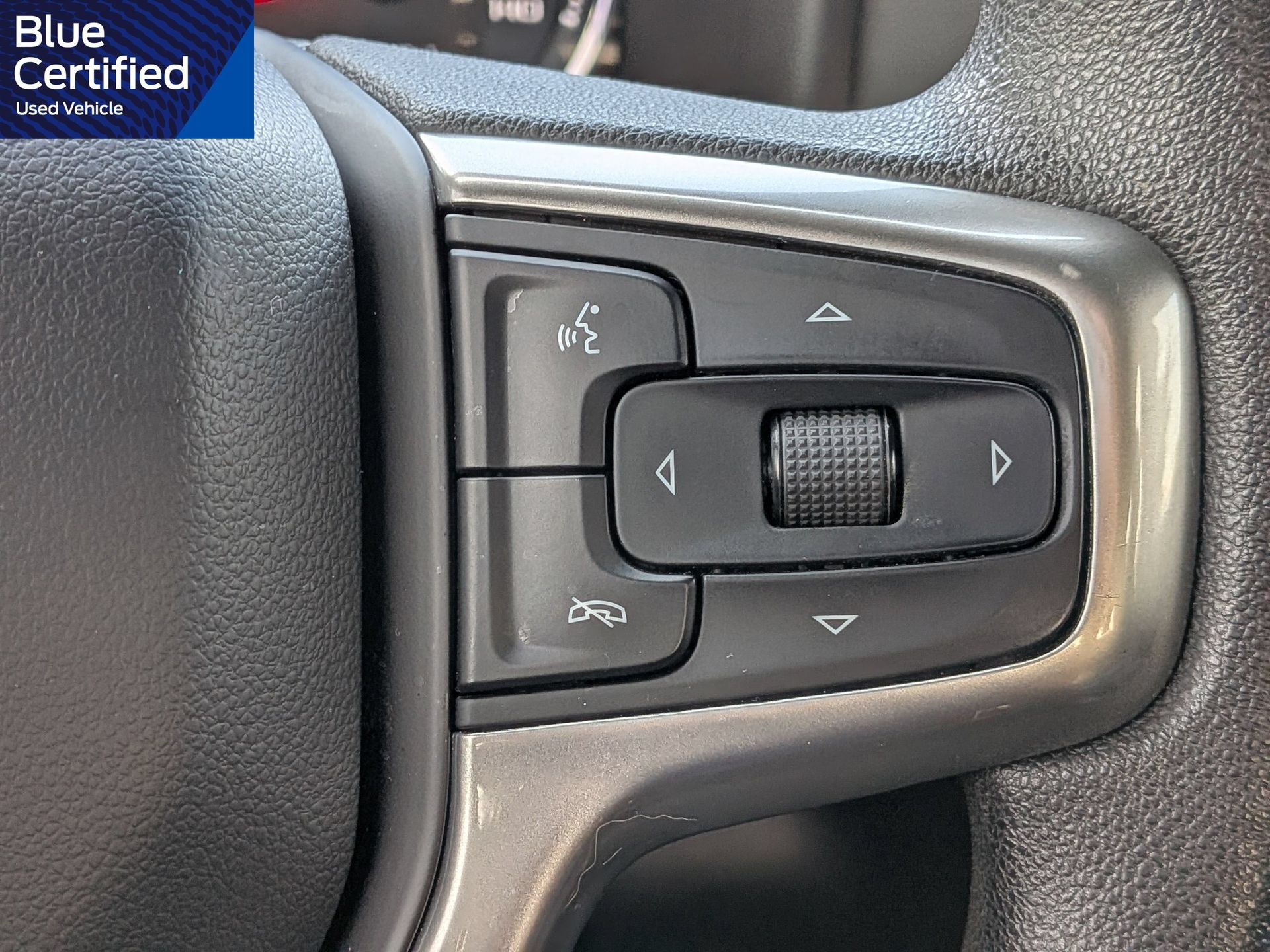 Used 2020 Chevrolet Silverado 1500 LT AWD/4WD image 28