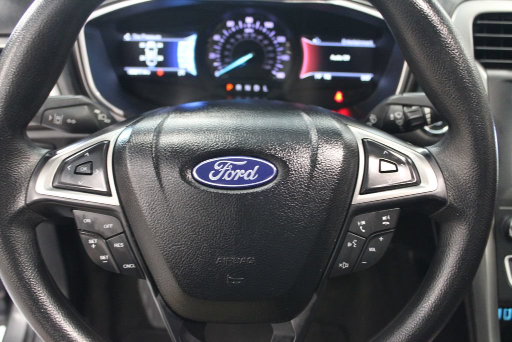 Certified 2020 Ford Fusion SE FWD image 16