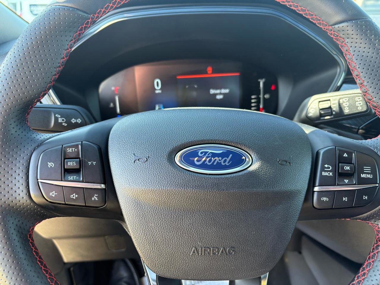 Certified 2024 Ford Escape ST-Line image 32