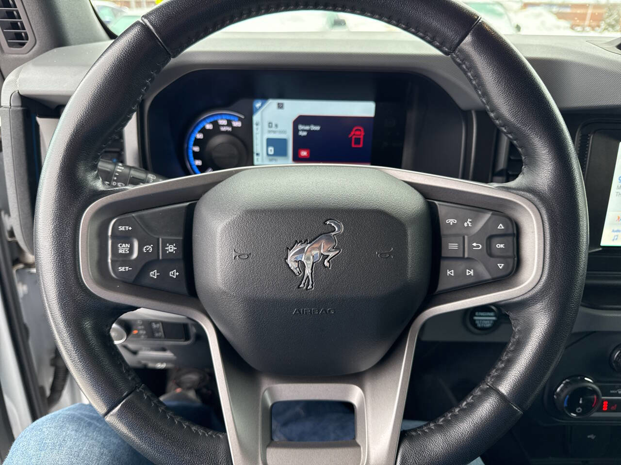 Certified 2022 Ford Bronco Black Diamond image 37