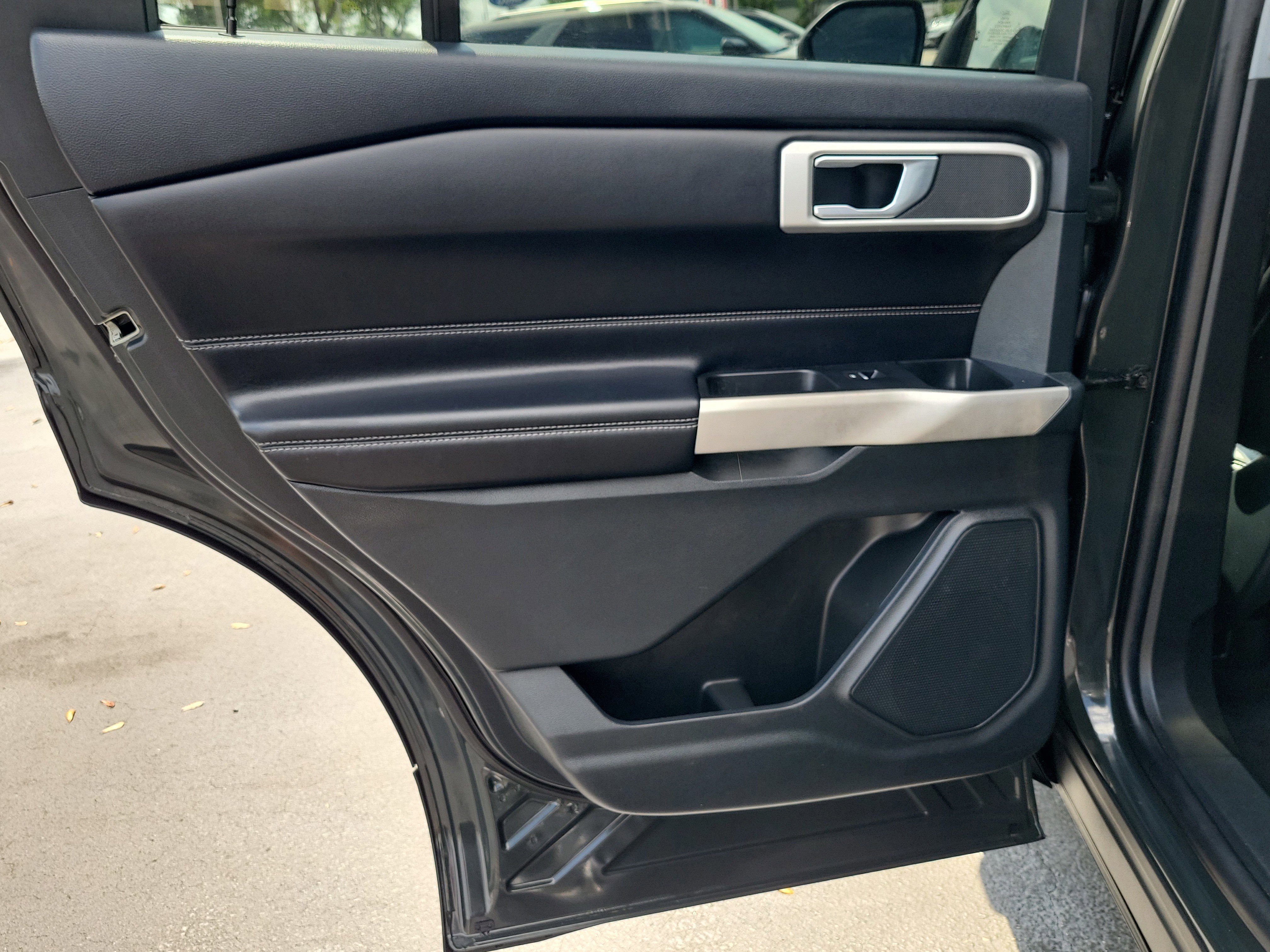 Certified 2022 Ford Explorer XLT w/ Equipment Group 202A image 12