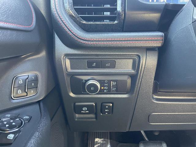 Certified 2022 Ford Expedition Limited image 16