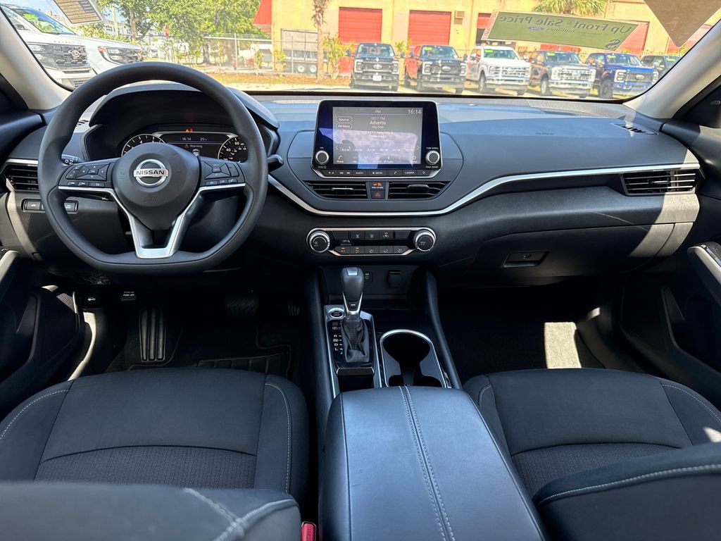 Used 2021 Nissan Altima 2.5 SV FWD image 5