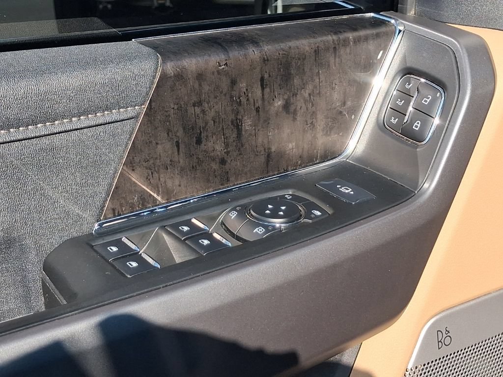 Certified 2024 Ford F250 Lariat w/ Chrome Package AWD/4WD image 3