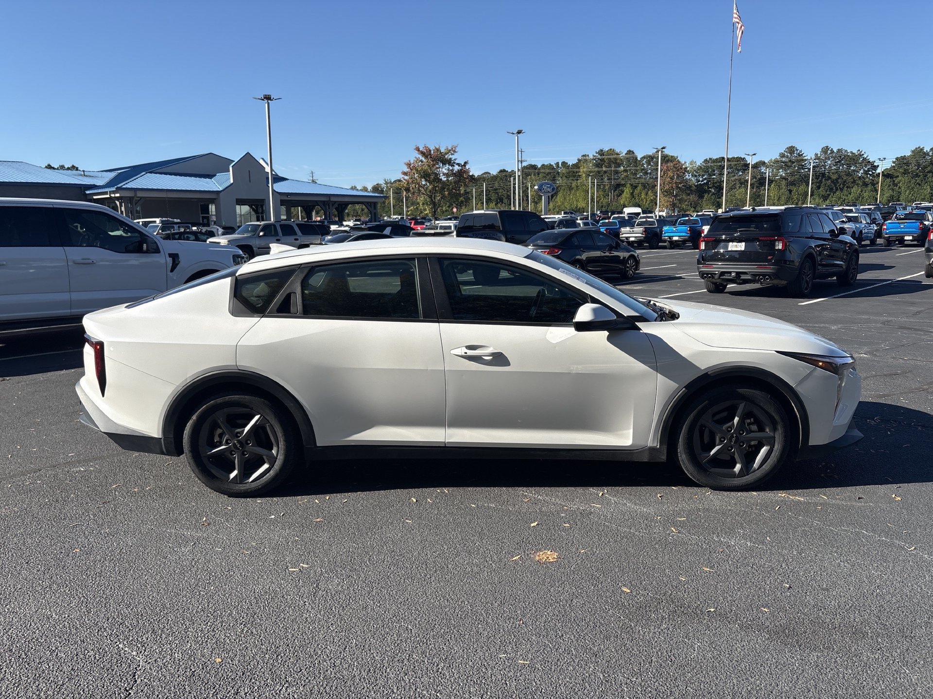 Used 2025 Kia K4 FWD image 24