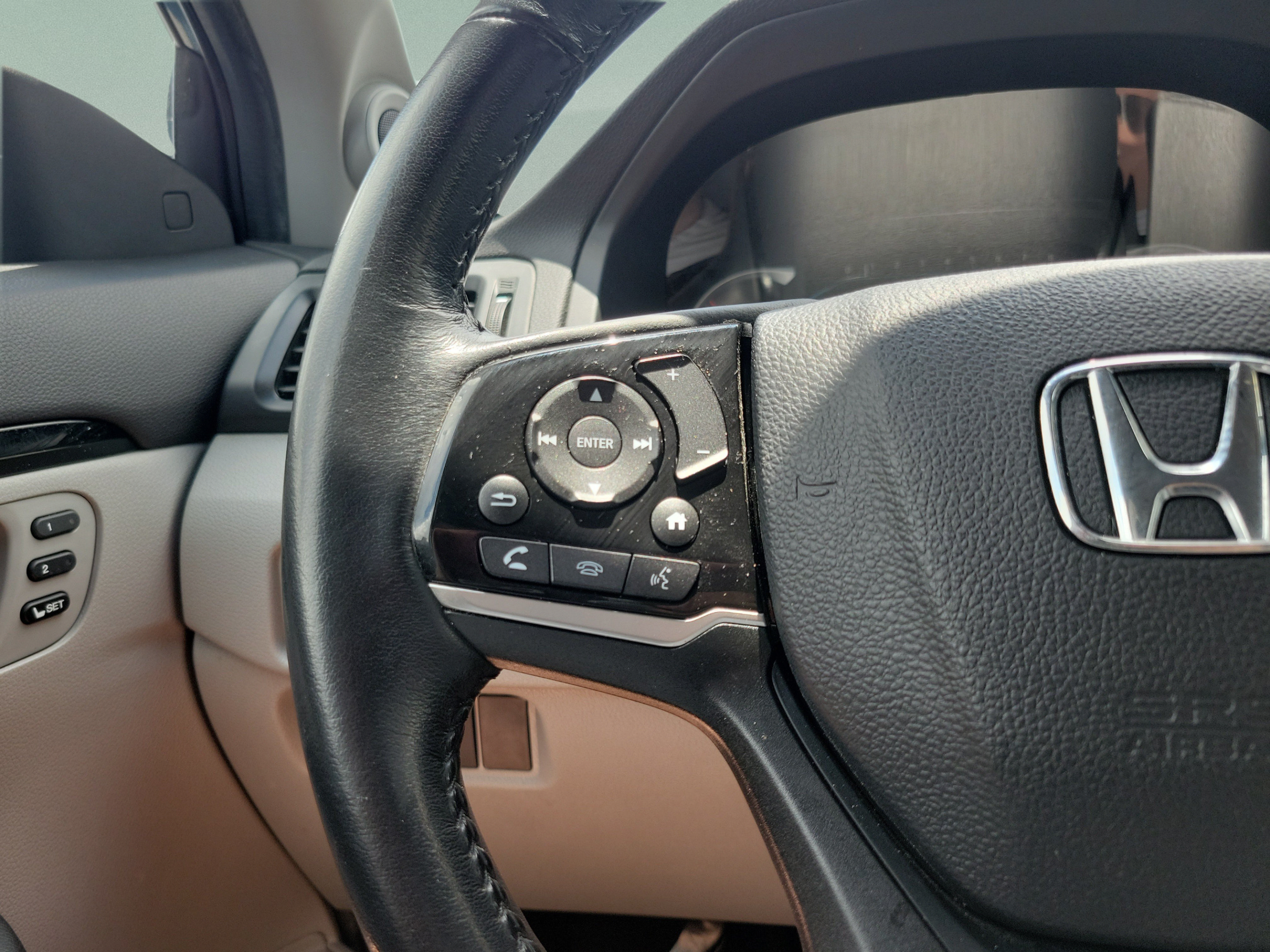 Used 2020 Honda Pilot Touring image 21
