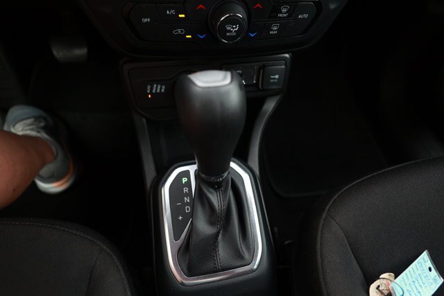 Used 2021 Jeep Renegade Sport AWD/4WD image 18