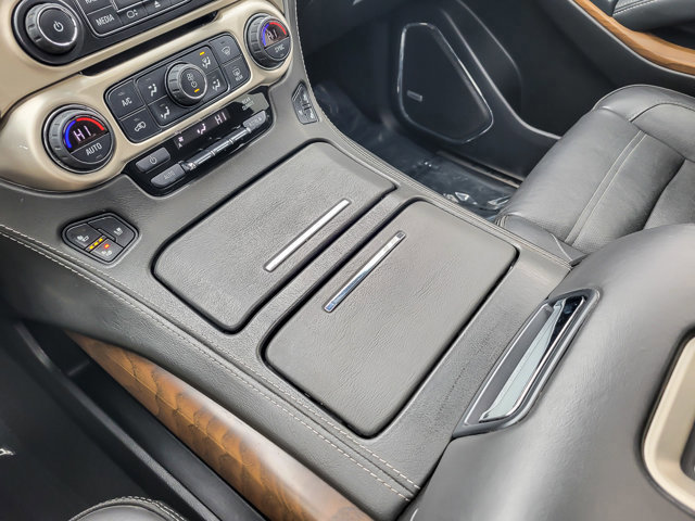 Used 2020 GMC Yukon Denali w/ Denali Ultimate Black Edition image 17