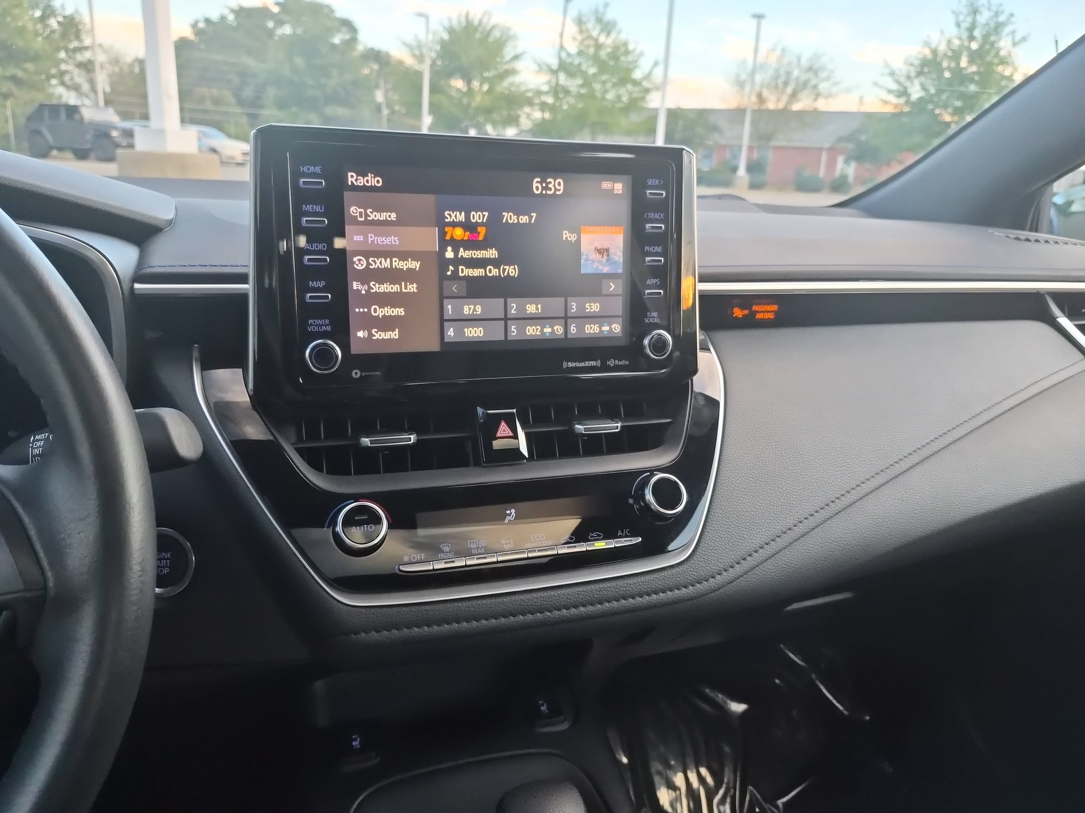 Used 2021 Toyota Corolla XSE FWD image 22