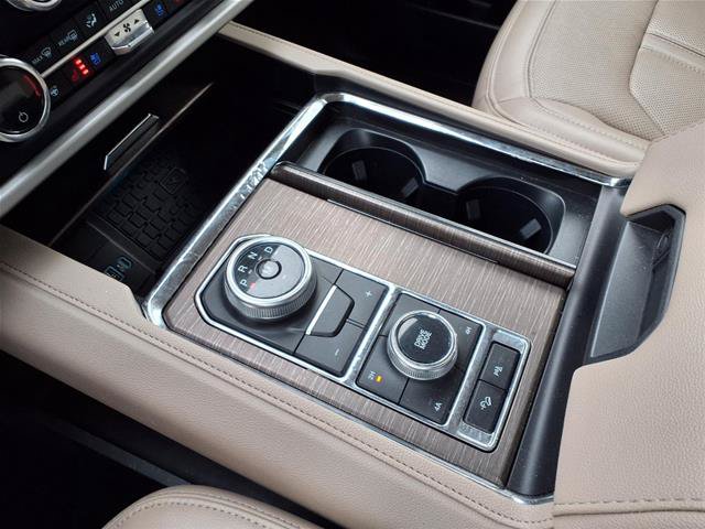 Certified 2024 Ford Expedition Limited AWD/4WD image 6