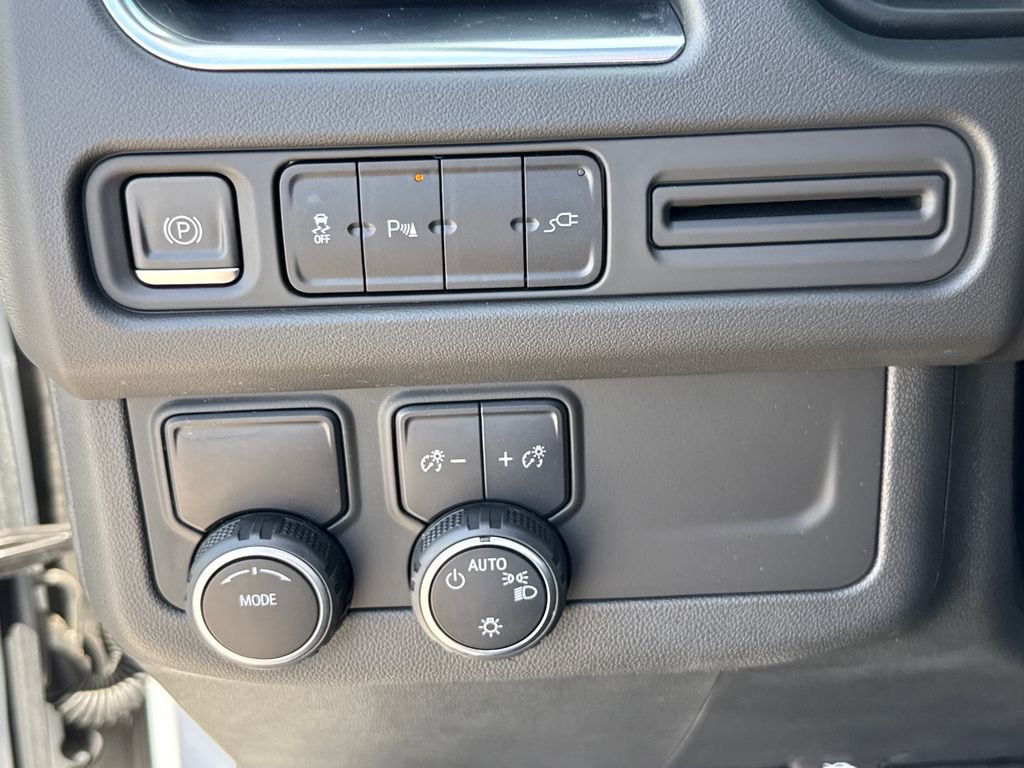 Used 2021 Chevrolet Tahoe RST RWD image 14