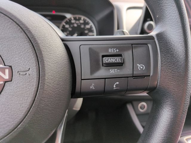 Used 2023 Nissan Rogue S AWD/4WD image 35