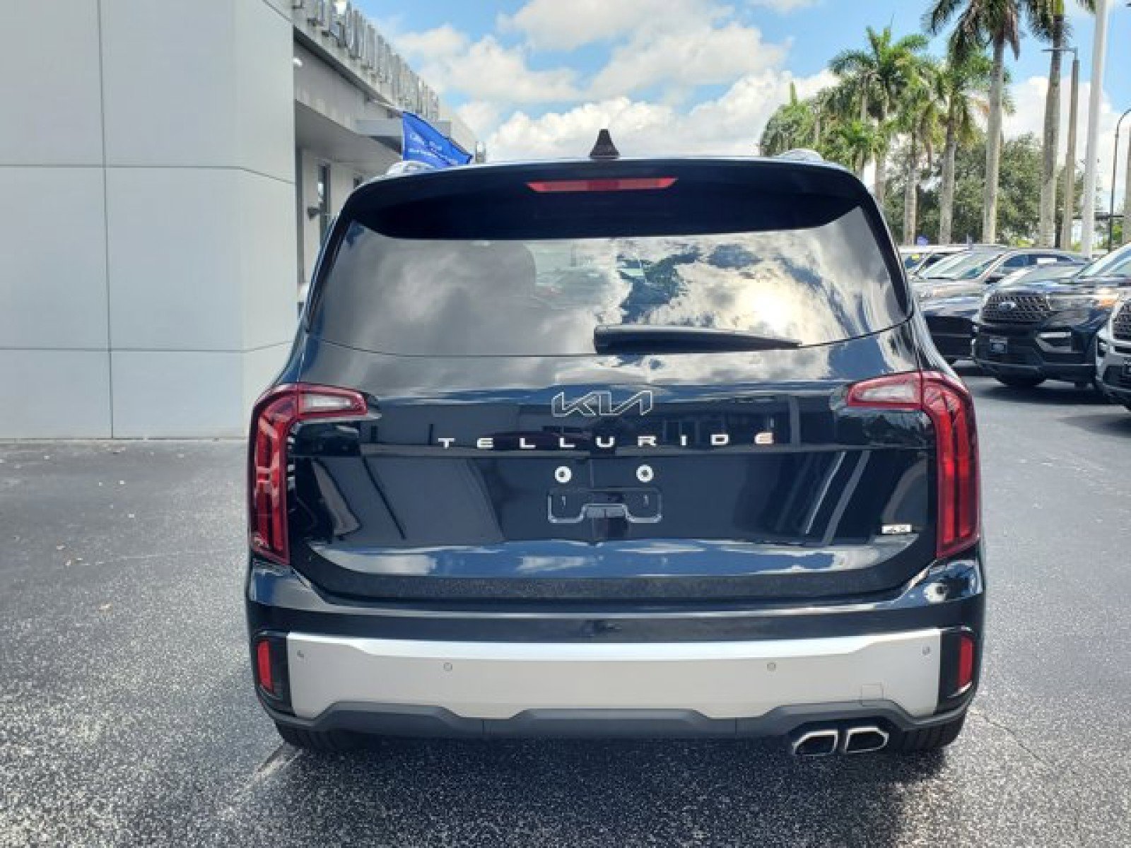 Used 2023 Kia Telluride S AWD/4WD image 6