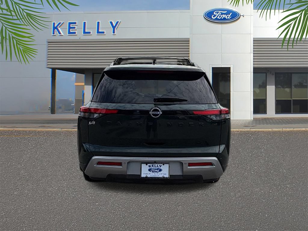 Used 2023 Nissan Pathfinder SL w/ SL Premium Package FWD image 4
