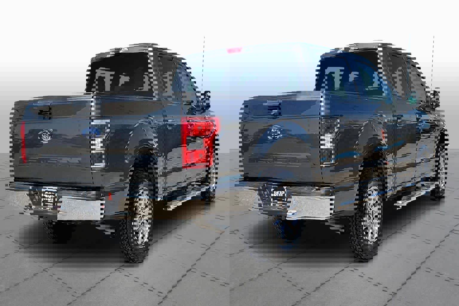 Certified 2018 Ford F150 XLT image 12