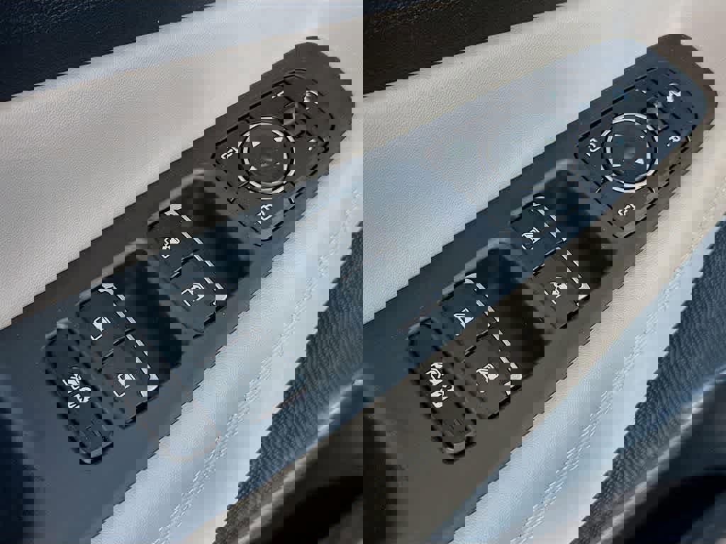 Used 2022 Hyundai Santa Fe Limited image 29