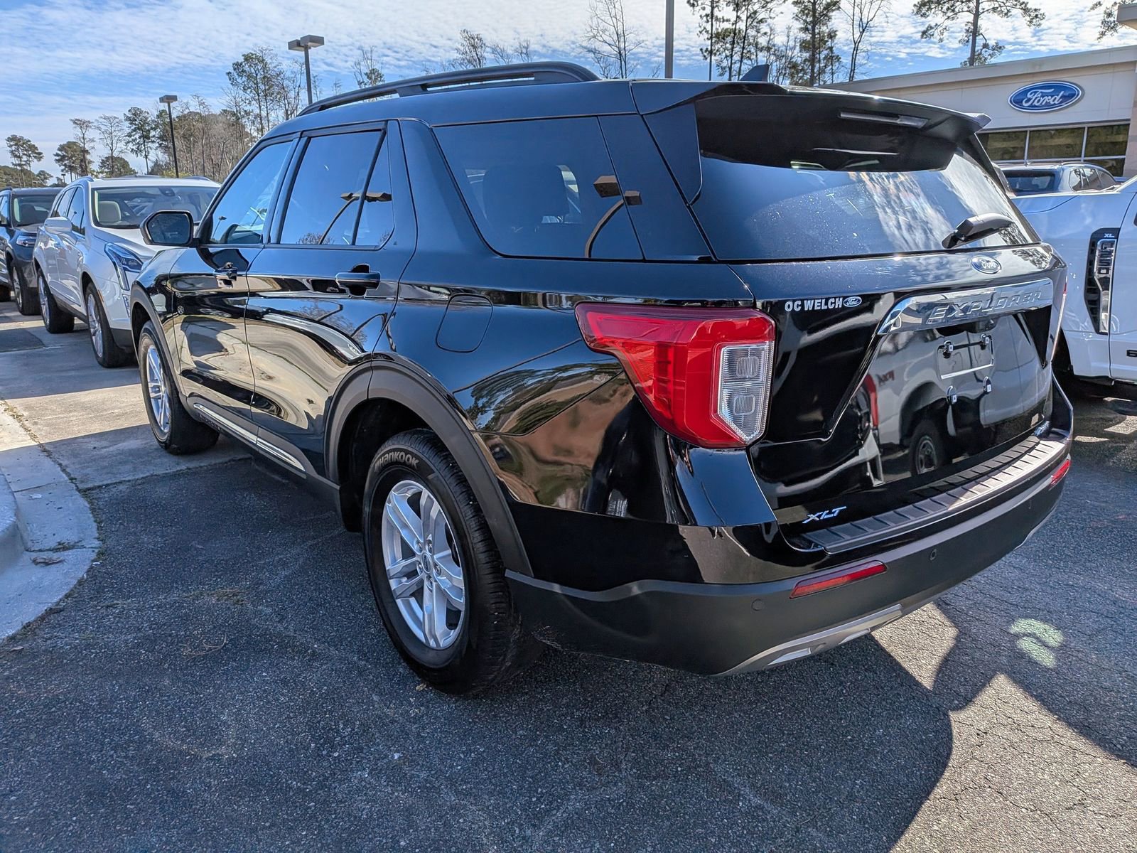 Certified 2023 Ford Explorer XLT w/ Equipment Group 202A image 7