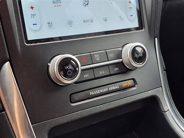 Certified 2024 Ford Edge Titanium AWD/4WD image 9
