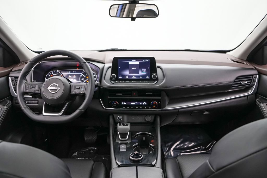Used 2023 Nissan Rogue SV w/ SV Premium B Package AWD/4WD image 14