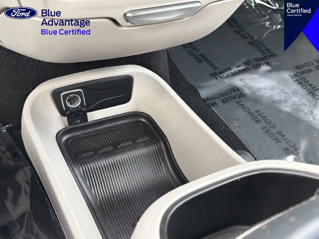 Used 2023 Chrysler Pacifica Touring-L FWD image 31