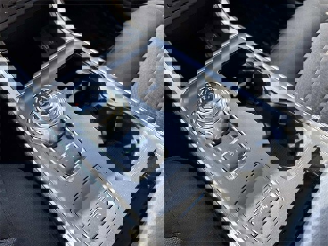 Certified 2022 Ford Edge SE w/ Black Appearance Package image 33