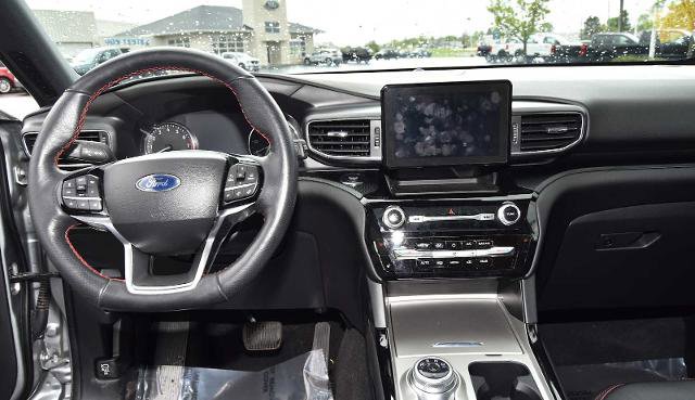 Certified 2023 Ford Explorer ST-Line w/ Class IV Trailer Tow Package AWD/4WD image 18