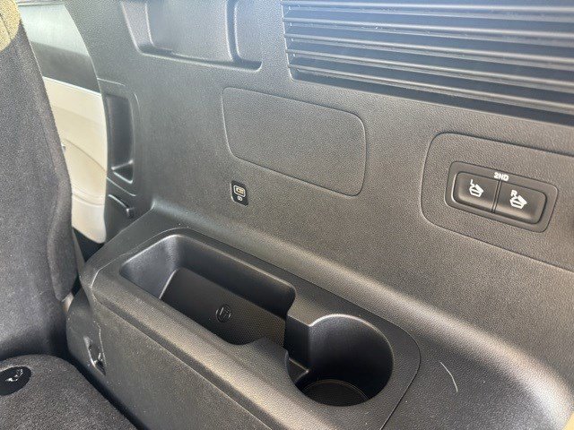 Used 2021 Kia Sorento S w/ Panoramic Sunroof Package image 39