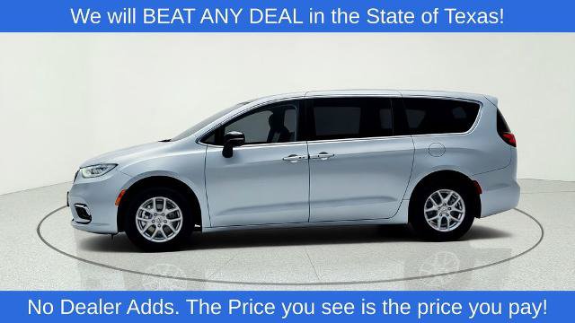 Used 2024 Chrysler Pacifica Touring-L FWD image 4