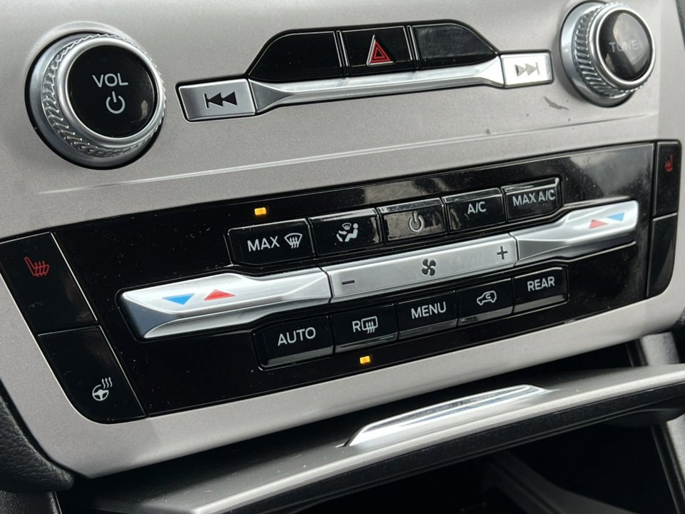 Certified 2023 Ford Explorer XLT w/ Equipment Group 202A image 32