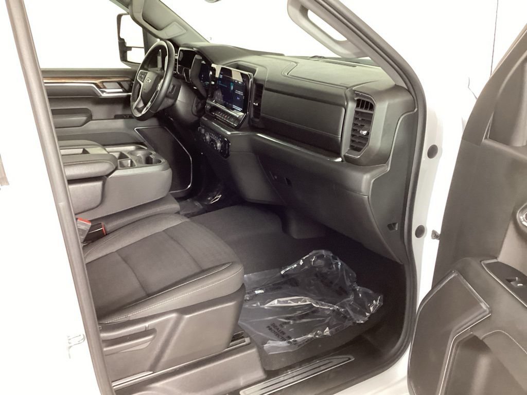 Used 2023 Chevrolet Silverado 1500 RST AWD/4WD image 35