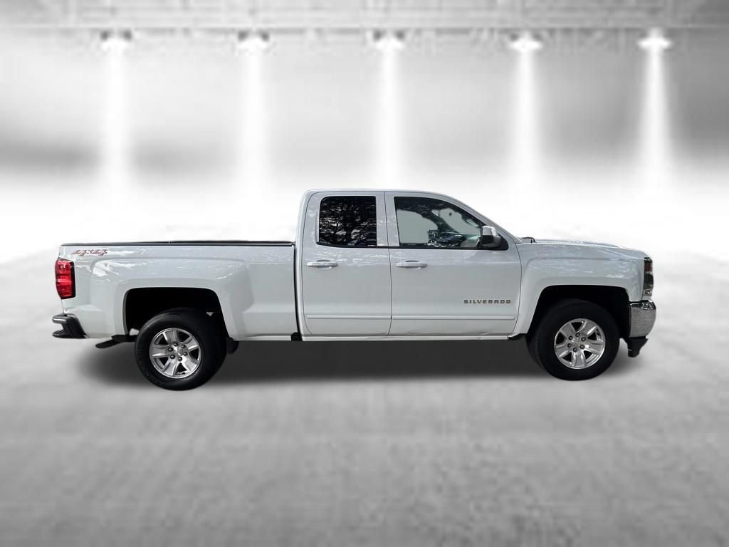 Used 2019 Chevrolet Silverado 1500 LT AWD/4WD image 3