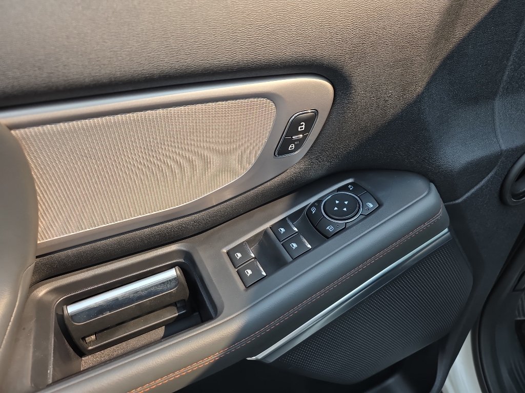 Certified 2025 Ford Expedition Active AWD/4WD image 24