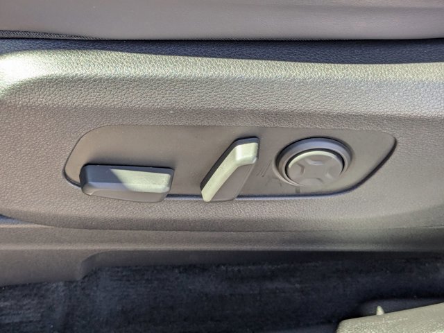 Used 2023 Kia Carnival SX image 18