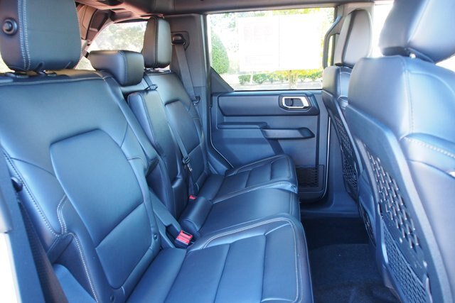 Certified 2026 Ford Bronco Badlands w/ Sasquatch Package AWD/4WD image 13