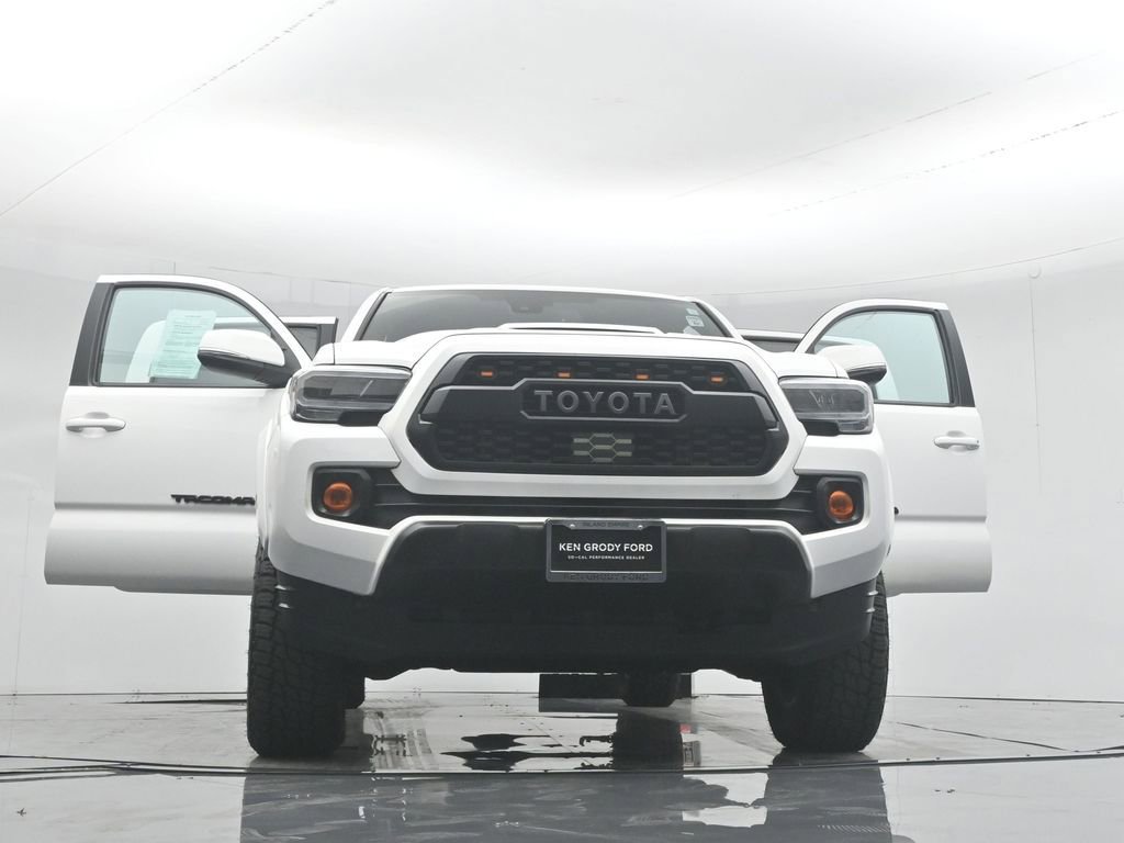 Used 2022 Toyota Tacoma TRD Sport image 48