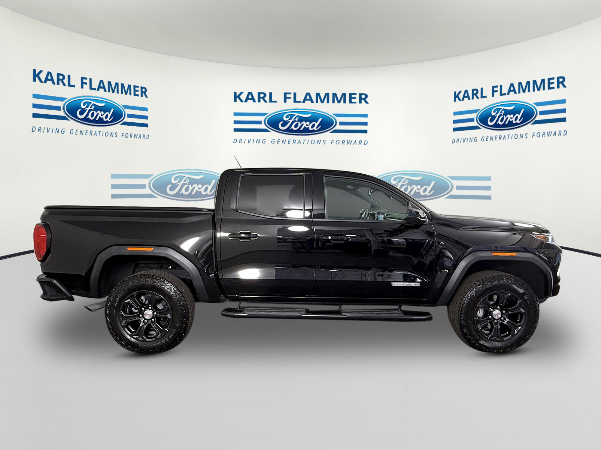 Used 2024 GMC Canyon Elevation w/ Convenience Package image 2