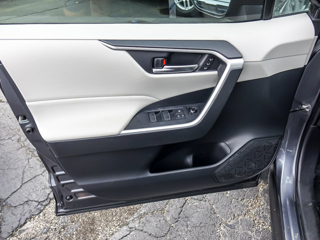 Used 2019 Toyota RAV4 XLE Premium w/ Cold Weather Package AWD/4WD image 22