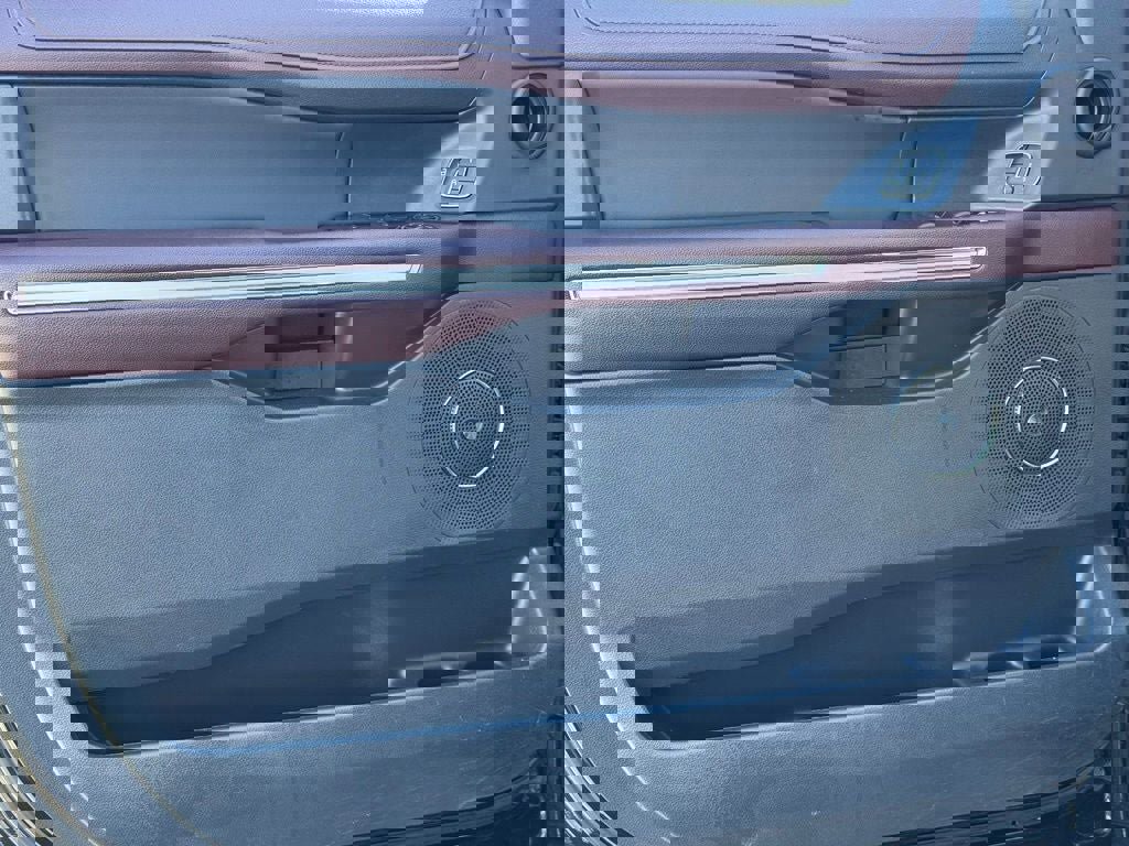 Certified 2023 Ford Expedition Limited image 18