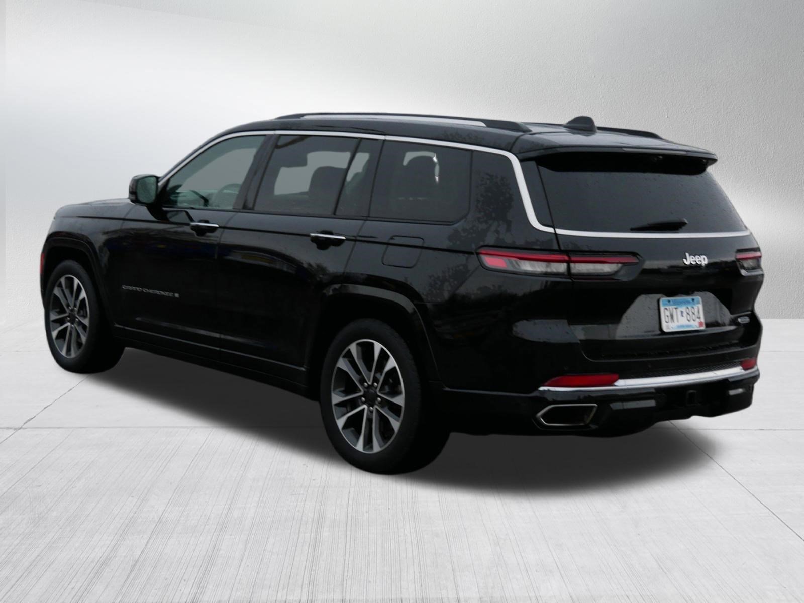 Used 2021 Jeep Grand Cherokee L Overland w/ Advanced Protech Group III AWD/4WD image 5