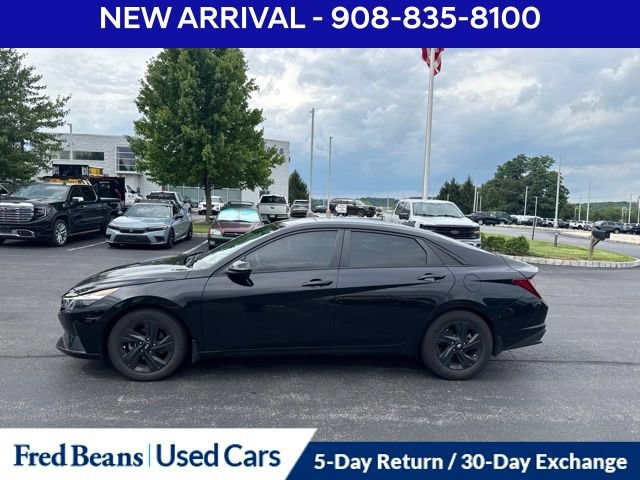 Used 2022 Hyundai Elantra SEL FWD image 4