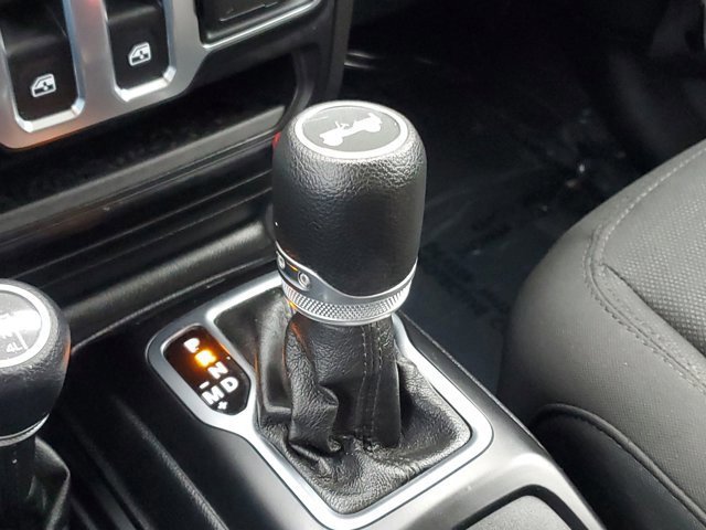 Used 2020 Jeep Wrangler Sport image 24