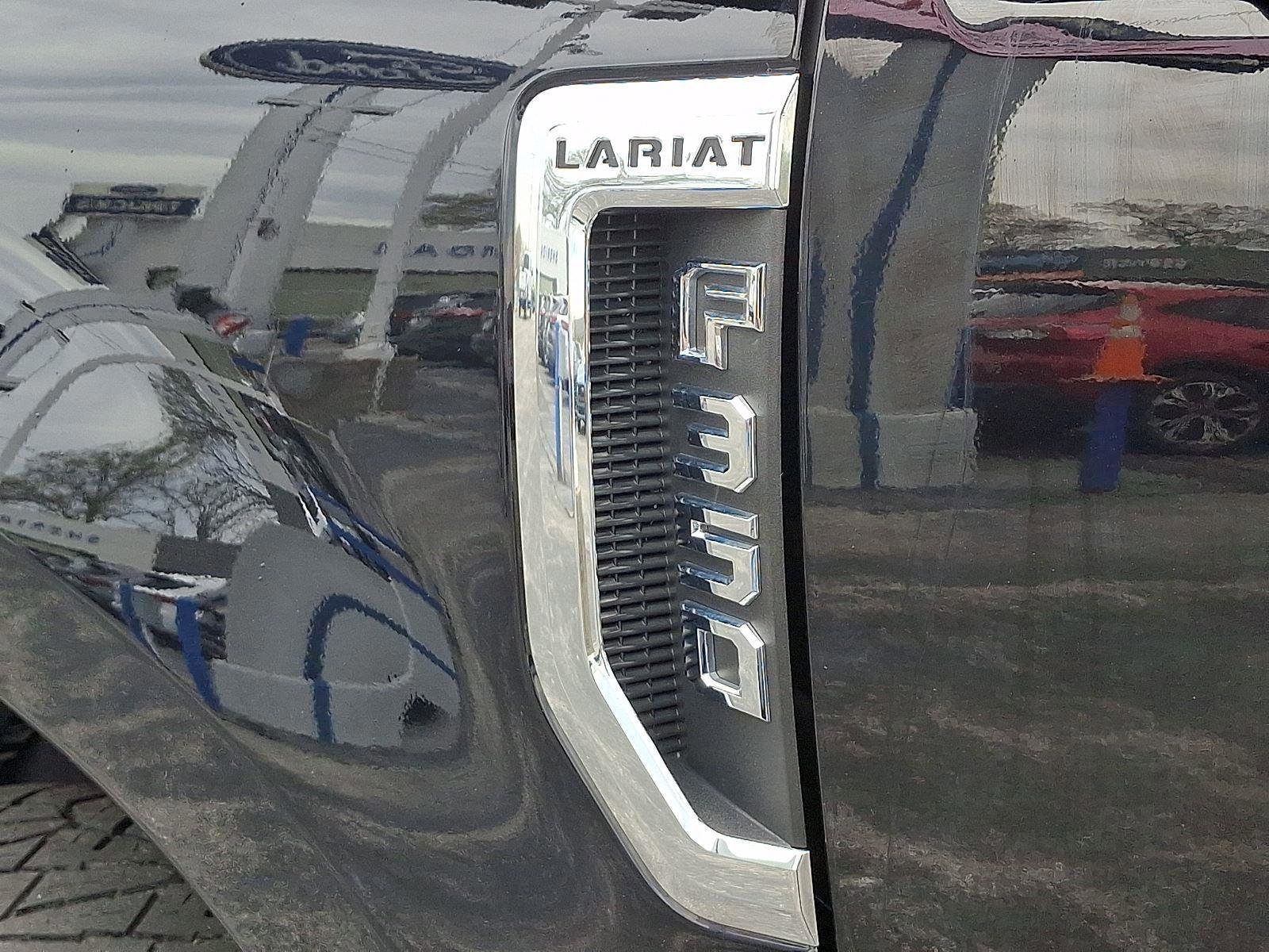 Certified 2022 Ford F350 Lariat w/ Lariat Value Package AWD/4WD image 32