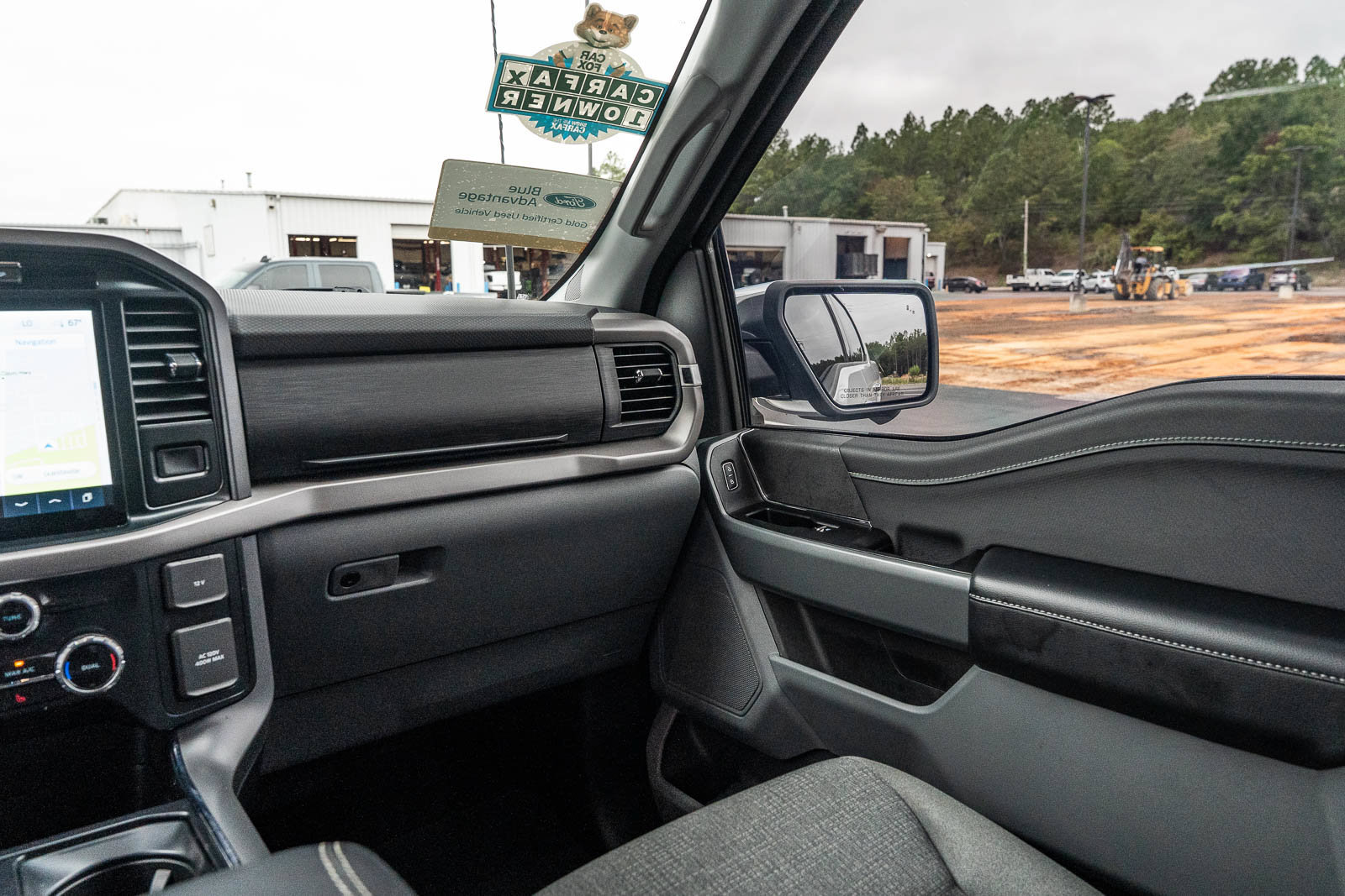 Certified 2024 Ford F150 XLT w/ Equipment Group 302A MID AWD/4WD image 27