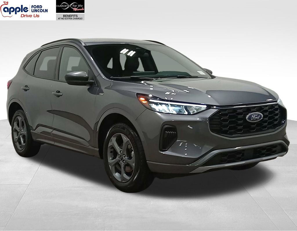 Certified 2024 Ford Escape ST-Line w/ Tech Pack #1 AWD/4WD image 1
