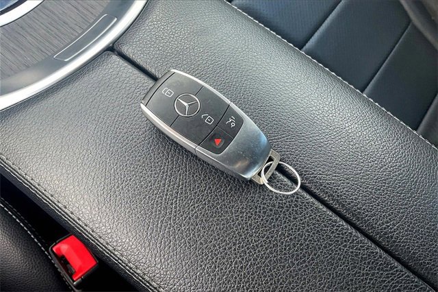 Used 2019 Mercedes-Benz C 300 C 300 image 13